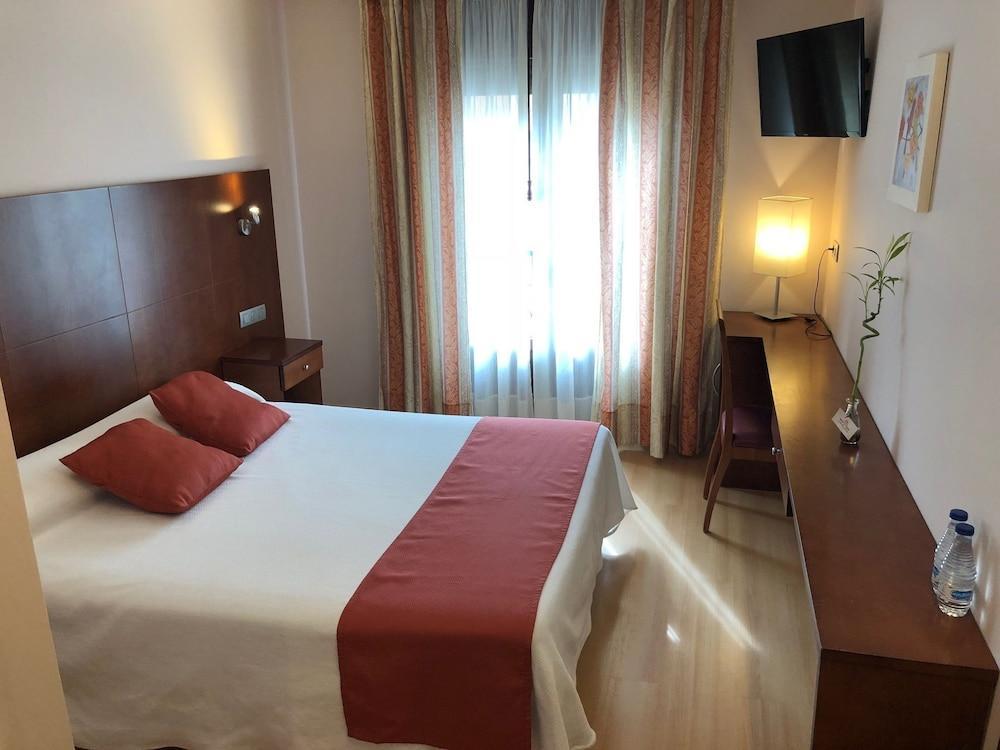 Hotel Jaques Χάκα Εξωτερικό φωτογραφία