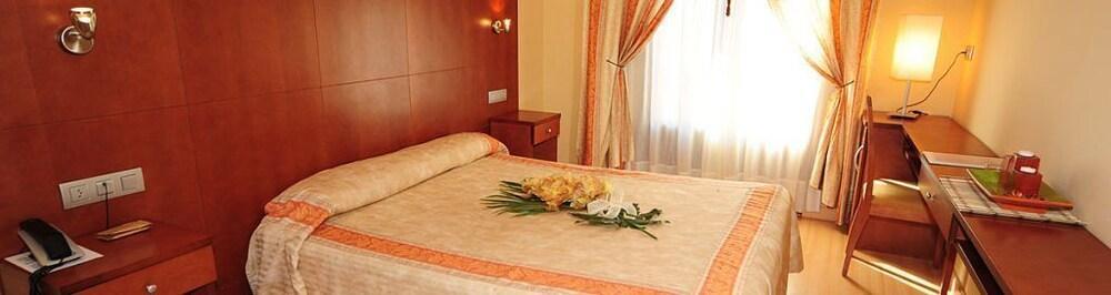 Hotel Jaques Χάκα Εξωτερικό φωτογραφία