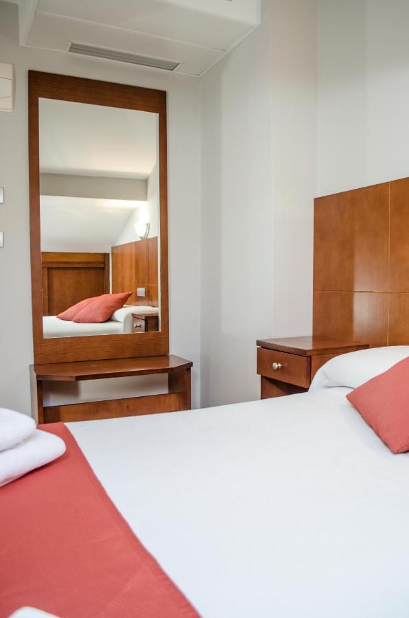 Hotel Jaques Χάκα Εξωτερικό φωτογραφία